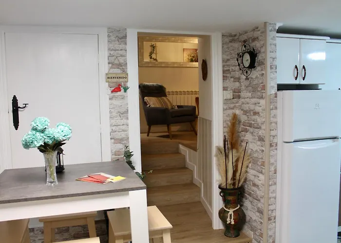 Casa: El Portalon De Valdivia * Pomar de Valdivia